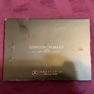 Anastasia Beverly Hills Contour Cream Kit in DEEP
